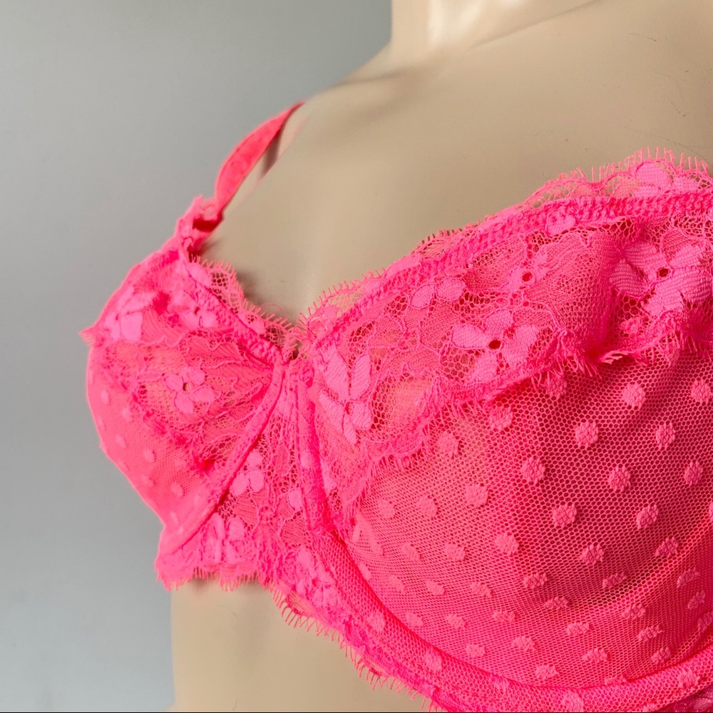 VICTORIAS SECRET PUSH UP LACE BRA 36D - Picture 3 of 5